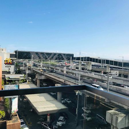 One Palm Tree Villas Across Naia-T3 مانيلا المظهر الخارجي الصورة